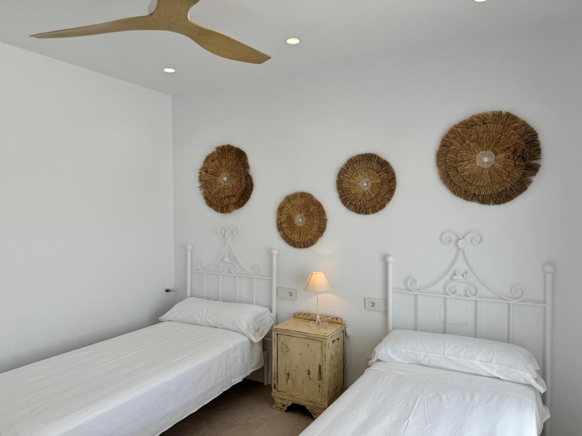 Sea And Mountain Views Penthouse In Guadalmina - Eaw Homes Appartement *
