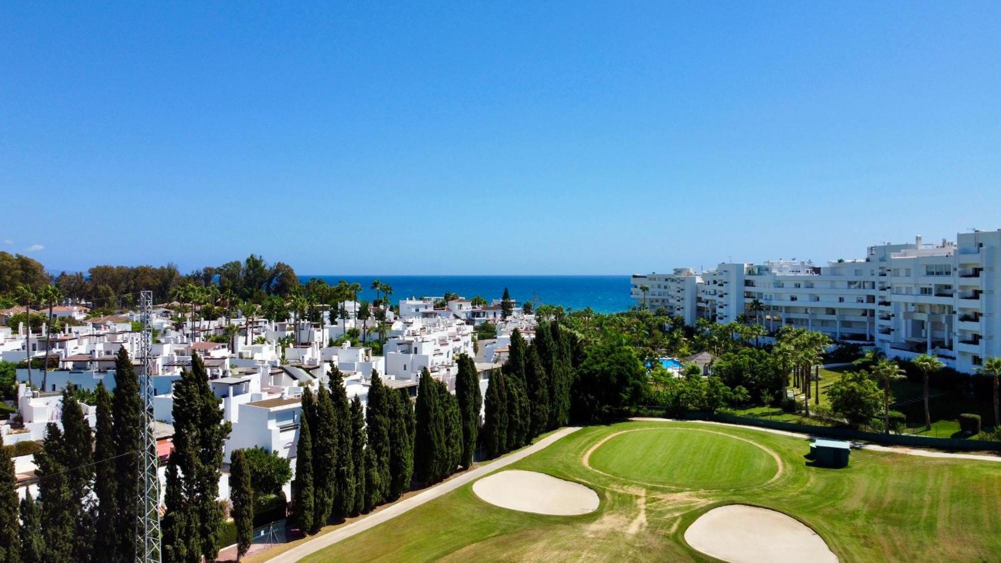 Sea And Mountain Views Penthouse In Guadalmina - Eaw Homes Apartment Marbella